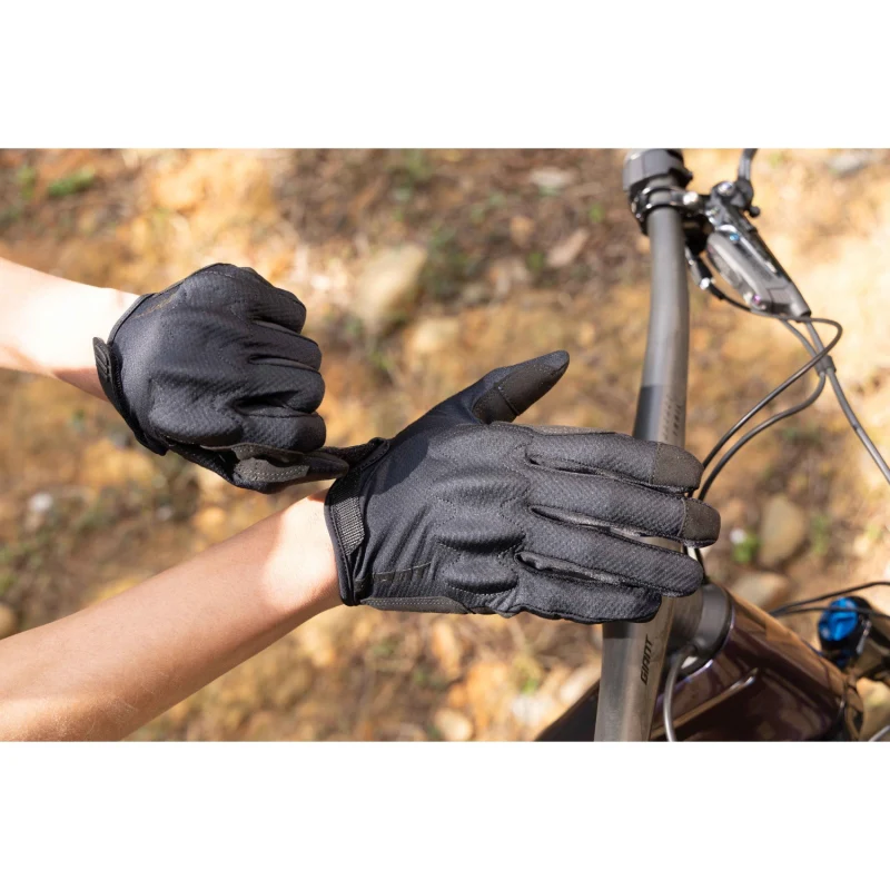 Giant Tower Long Finger Gloves - Image 3