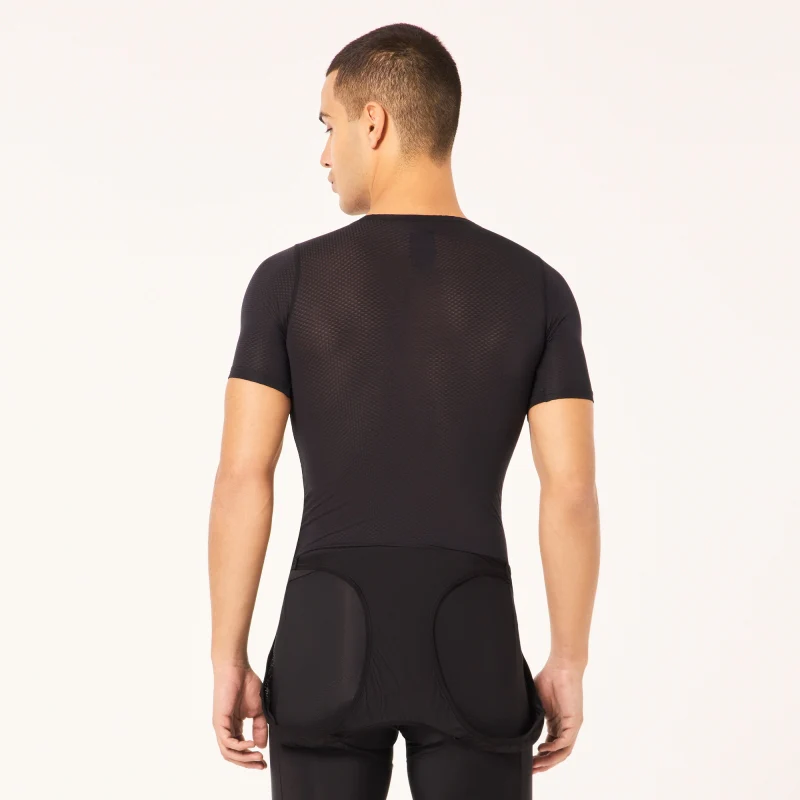 Oakley Endurance Base Layer Short Sleeve - Image 4