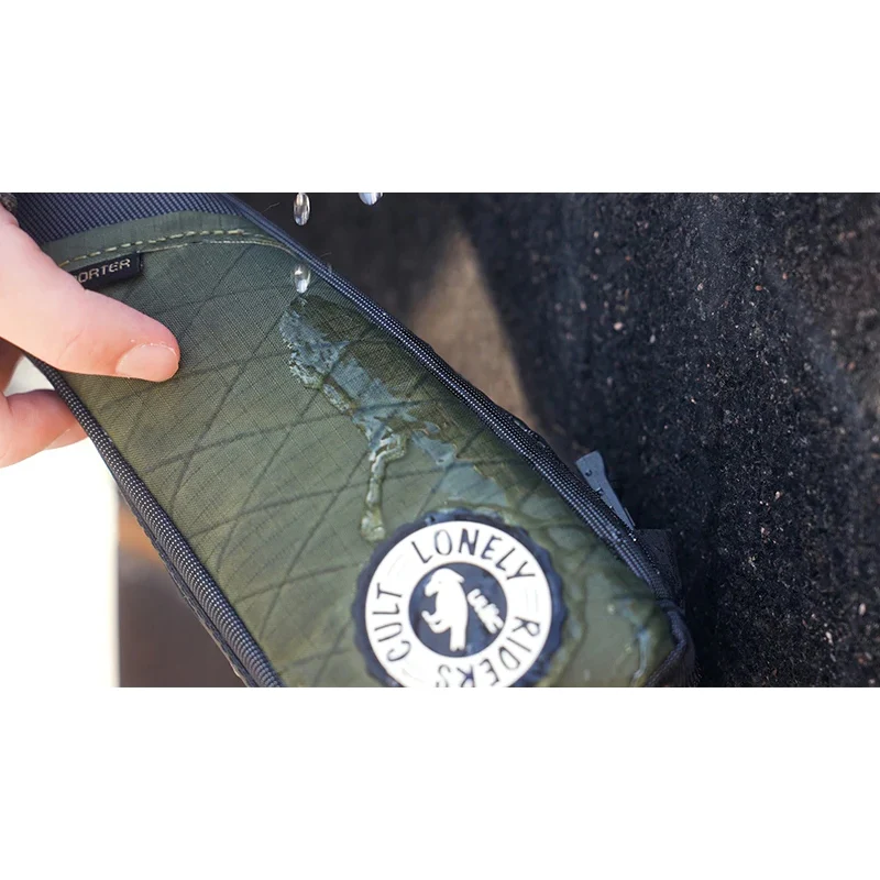 Ulac Trekking GT Bolt-on Top Tube Bag 1.0L - Image 10
